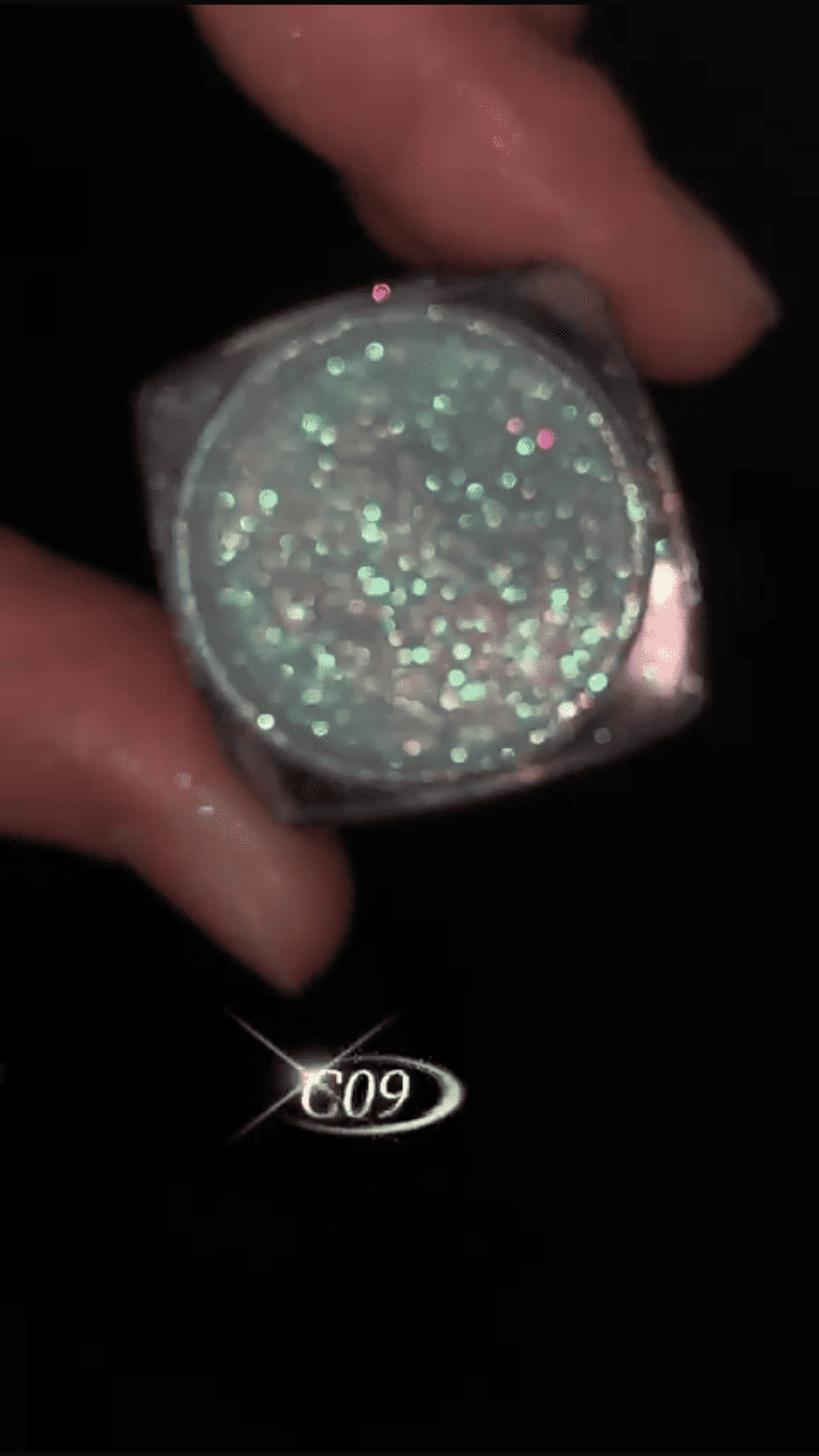 C09