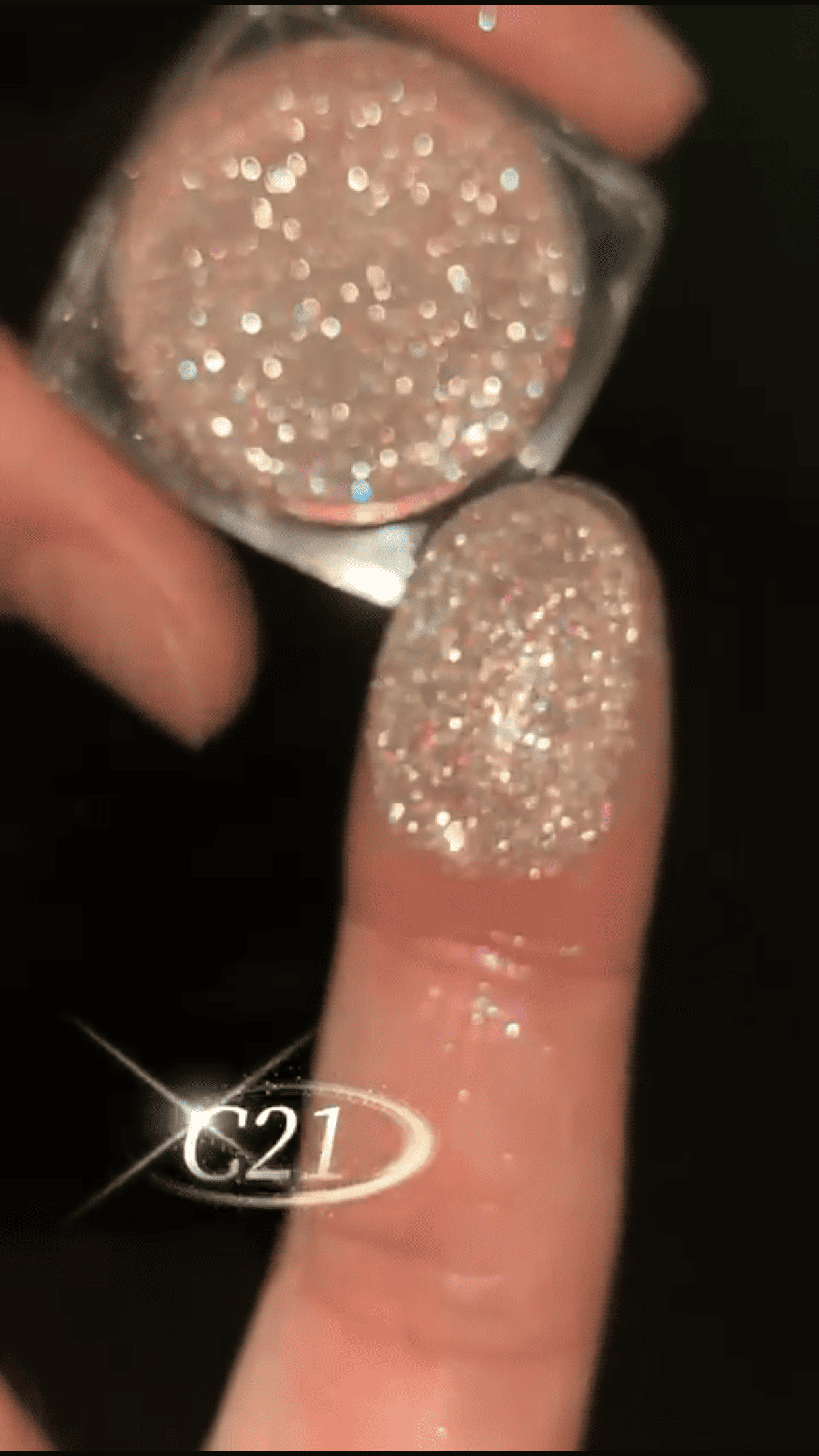 C21