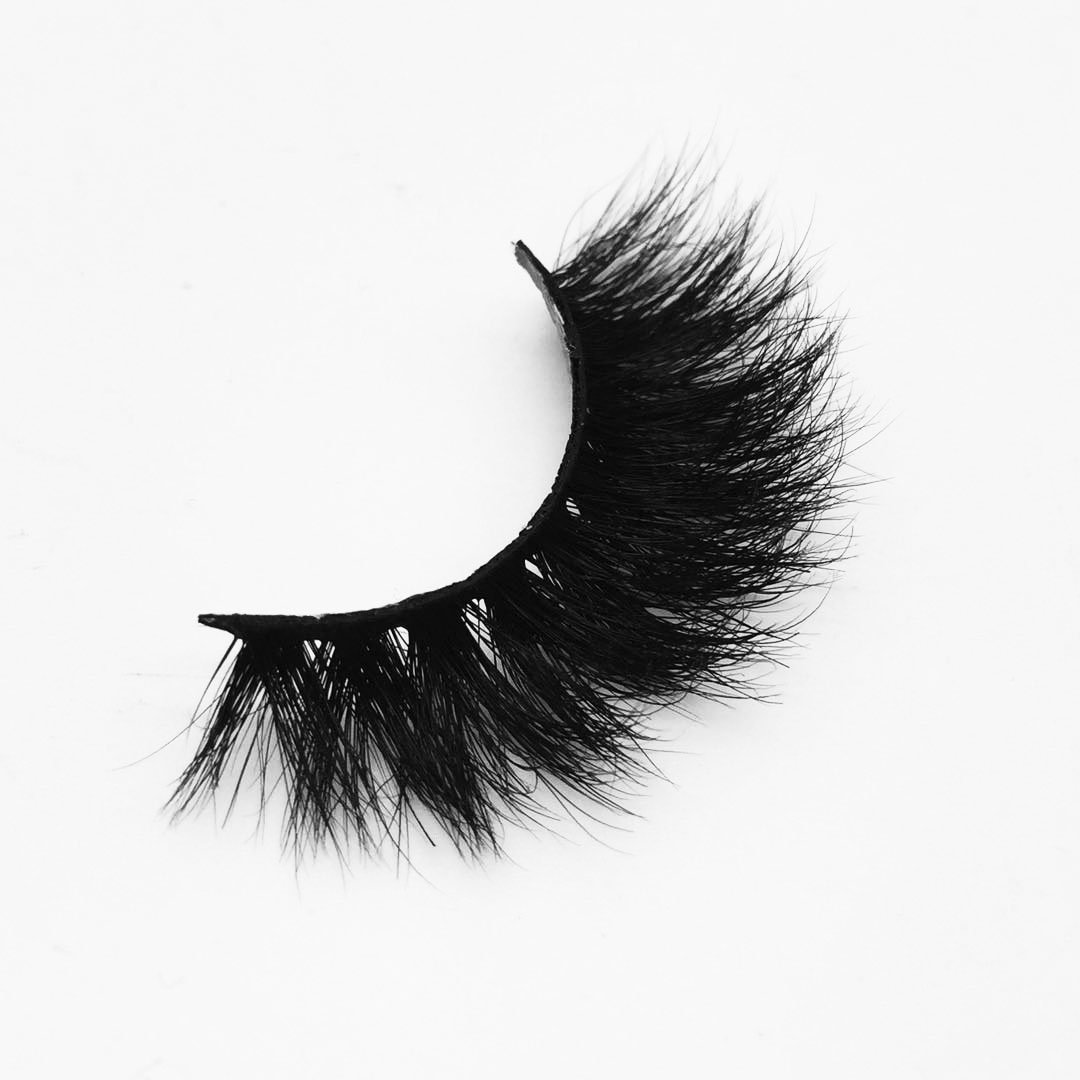 M060  Wholesale 100% Mink Eyelash 18mm Super Fluffy Mink Lashes 3D Wispy Thick Curl Mink Eyelashes