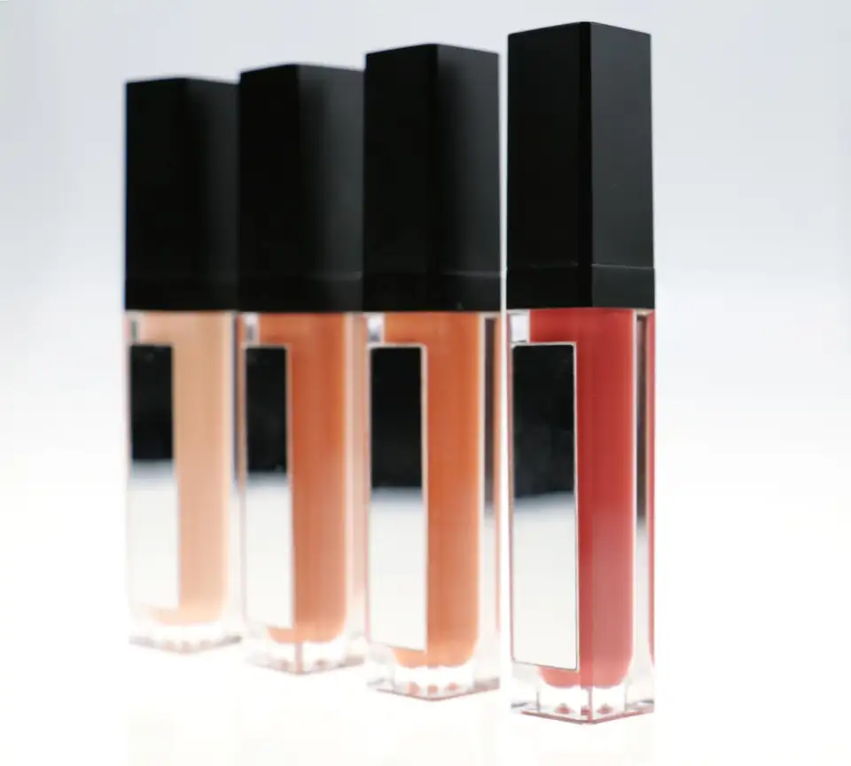 P90 Waterproof Lipstick Private Label Vegan Glossy Lipgloss Wholesale Led Light With Mirror Lip Gloss