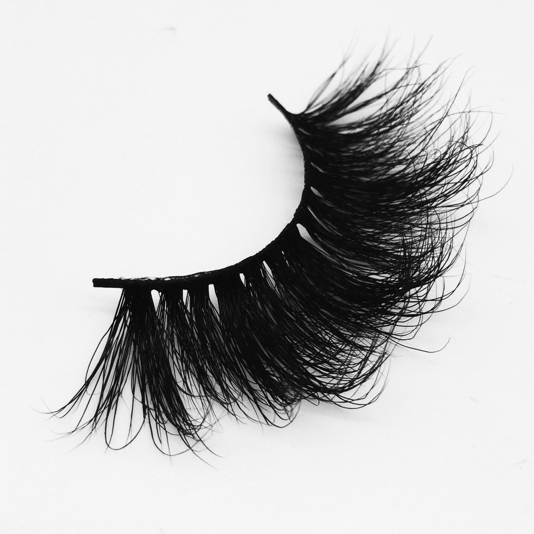 W753C Bestseller 5D Real Mink Lashes 25mm Eyelashes with your own customized Logo